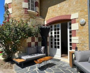 Le Donjon, bord de mer