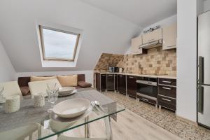 Semaforowa Modern Apartment Wrocław by Renters