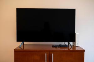 Malborska Metro Kondratowicza Apartment by BookingHost