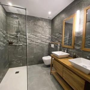 B&B / Chambres d'hotes Domaine de Lanis - Maison d'hotes pour une parenthese hors du temps : photos des chambres