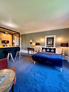 Demeure de Flore - Hôtel Particulier au Cœur de Brive comprenant 8 appartements de charme