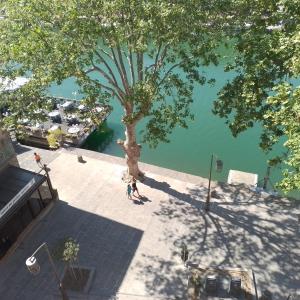 Appartements 3 bedroom apartment overlooking river : photos des chambres