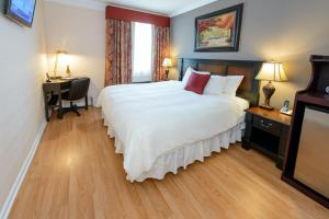 King Room room in Norwalk Inn