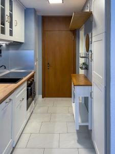 swissme - modernes Studio am Sportplatz mit Balkon & Parkplatz