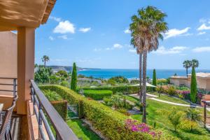 Three-Bedroom Apartment room in Mar da Luz Resort