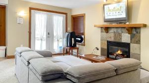 The Mont-Tremblant Hideaway by InstantSuites