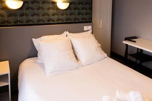 Hotels Hotel Luxia : photos des chambres