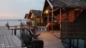 Mawar Homestay - Sageurin