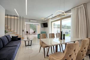 Villa Silentium Evilia by PosarelliVillas