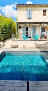 Maison de village 4 étoiles avec piscine privee