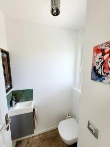 Maisons de vacances Maison de village 4 etoiles avec piscine privee : photos des chambres