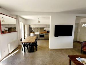Maisons de vacances Maison de village 4 etoiles avec piscine privee : photos des chambres