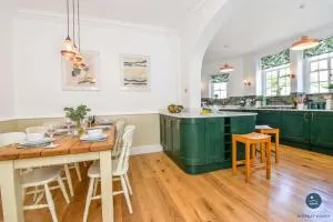 The Old Chapel - Exclusive Retreat - Upwey