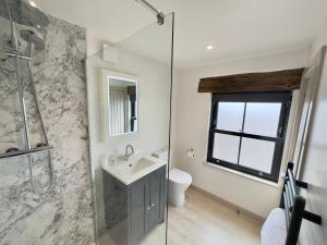 Salisbury Apartments - 2 bedrooms, 2 bathrooms