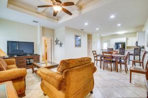 South Padre Island Condo Near Beach with Balcony!