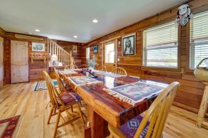 Garden Valley Cabin with Teepee, Deck and Mtn Views!