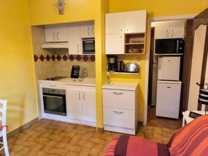 Appartements L'arche en rez de jardin de villa a Toulon : photos des chambres