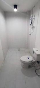 XX GO INN Night Bazaar Thapae