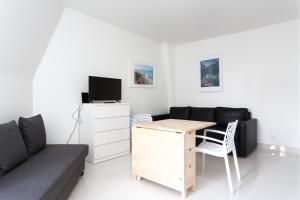 Appartements LE BOURGET RER F2 2eme gauche : photos des chambres