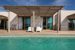 In Lajares Villa Take a swim in our 15m long pool