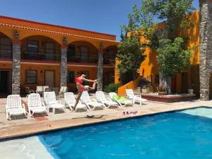 HOTEL QUINTA SANTA CECILIA - Lamadrid