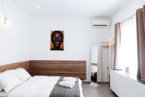 Athena City Apartment