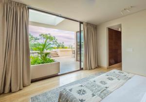 Casa Libre - Incredible huge condo with private pool and terrace in Aldea Zama by StayPodio 301