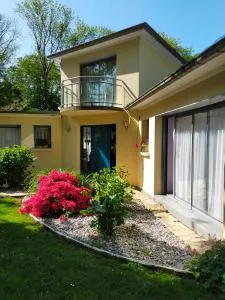 HOLLY WOOD - Le Bois de Cise