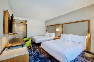 Queen Guest Room with Two Queen Beds room in Fairfield Inn & Suites by Marriott Cortland