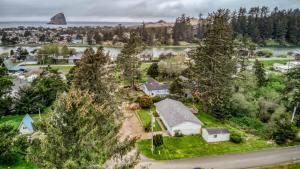 Camp Street Cottage - Meredith Lodging