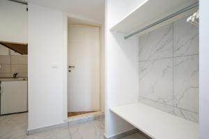 Apartments by the sea Petrcane, Zadar - 3274