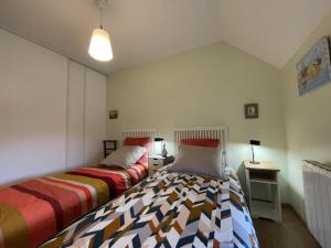 Maisons de vacances Gite Autry-Issards, 4 pieces, 6 personnes - FR-1-489-449 : photos des chambres