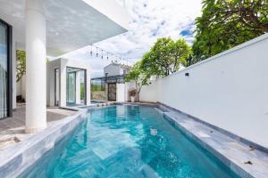 Villa In Great Location - 50M To Beach - Sea View