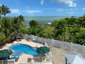Ocean View with Pool, 4 bedroom Vila Near Key West - Summerland Key