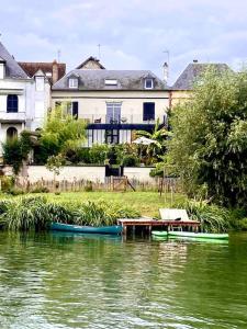 Grande Maison en bord de Seine, 1h 15de Paris