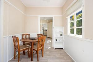 Scarborough Waterfront 2-bedroom Cottage