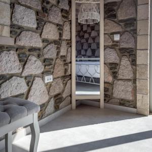 Hilltop Suites Milos