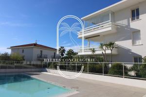 Appartements Au bout de la rue la Mer- T3 jardin/piscine PARKING/WIFI : Appartement 2 Chambres