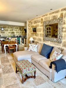 Maisons de vacances La Posada Townhouse with private parking : photos des chambres