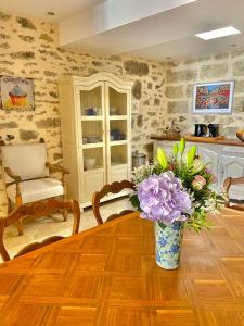 Maisons de vacances La Posada Townhouse with private parking : photos des chambres