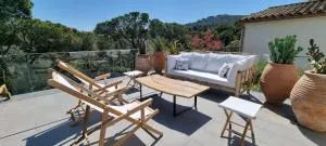 Casa Blanca - Isla Roja