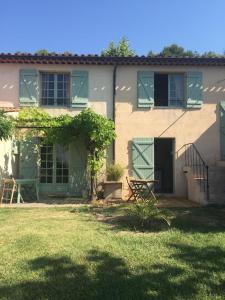 Maisons de vacances Mas Chamarel, la Provence entre vignes et oliviers proche de la mer : photos des chambres