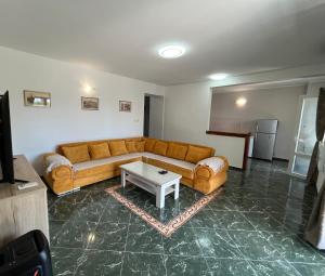 Cezar Apartment 3