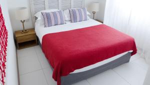 Summer Breeze - Beachfront - 3 Bedrooms Suite