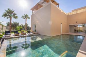 Villa Safiya, luxe et détente, jeux, cuisinière