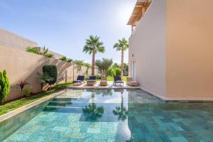 Villa Safiya, luxe et détente, jeux, cuisinière