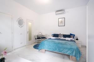 Blue-Line-Apartment-Unirii