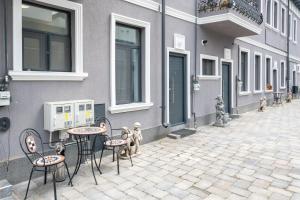 Blue-Line-Apartment-Unirii