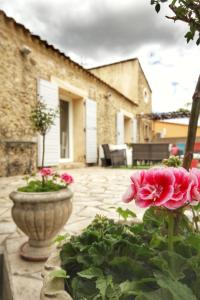 Maisons de vacances Le Jardin Suspendu Gite avec piscine et jacuzzi pour 13 personnes : photos des chambres