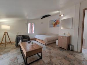 Appartements Maison 2 chambres 100m du Theatre Antique avec salle cinema : photos des chambres